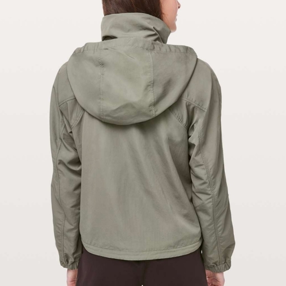 Lululemon athletica Always Effortless Jacket Grey Sage - Picture 3 of 16
